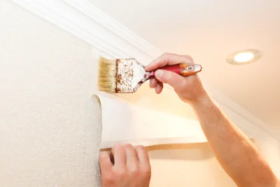 Pose de papier peint à Lauret — revêtements muraux et toiles de verre